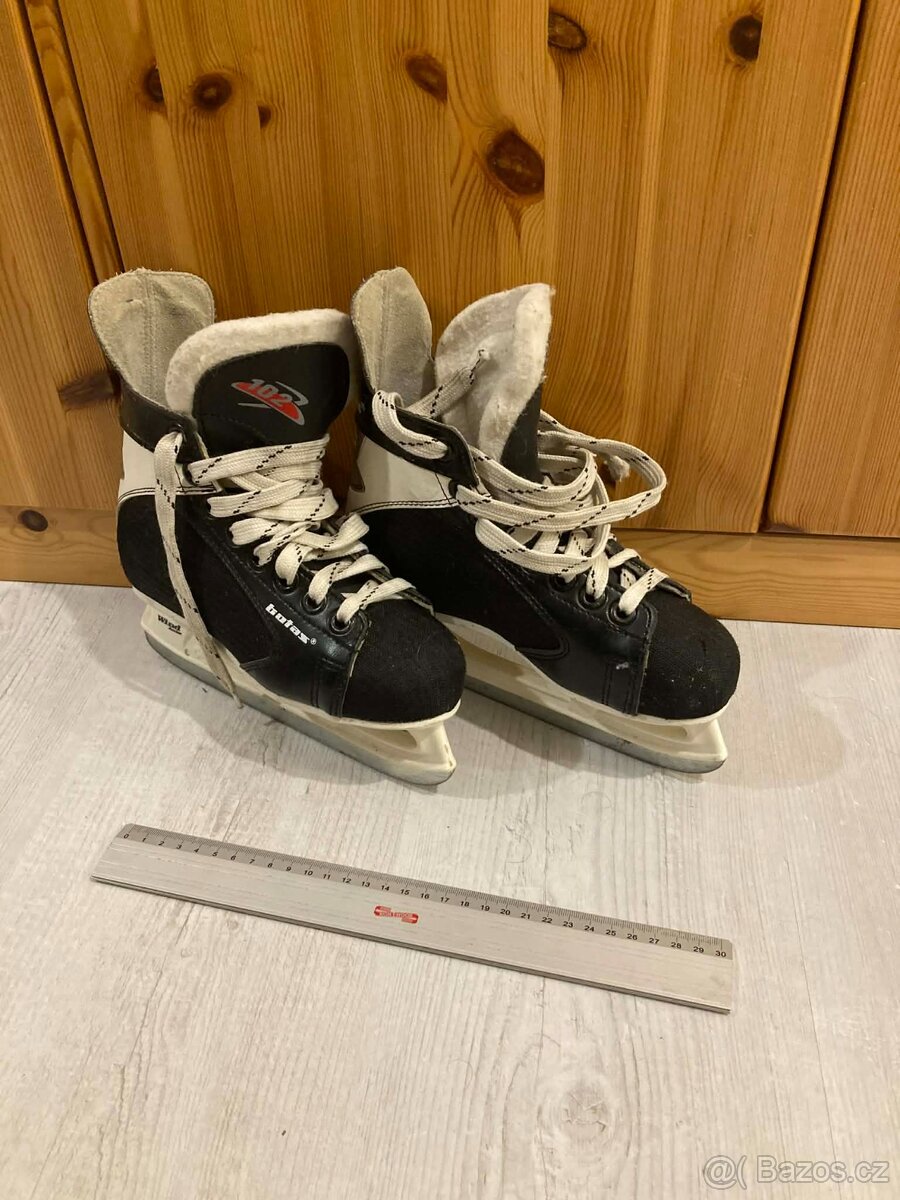 Chlapecké brusle vel. 33 - 2