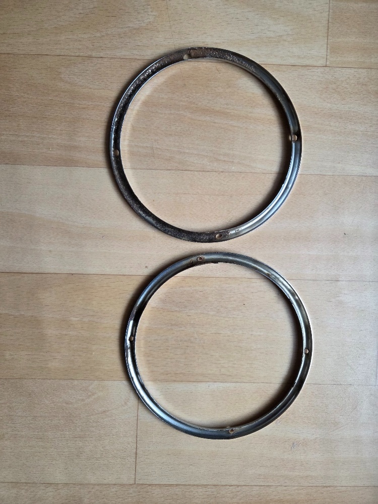 Škoda 110R / LS rámečky přídavných světel - 2