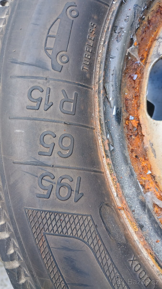 Zimní pneu 195/65 R15, 7mm, disk 4x108 (#099) - 2