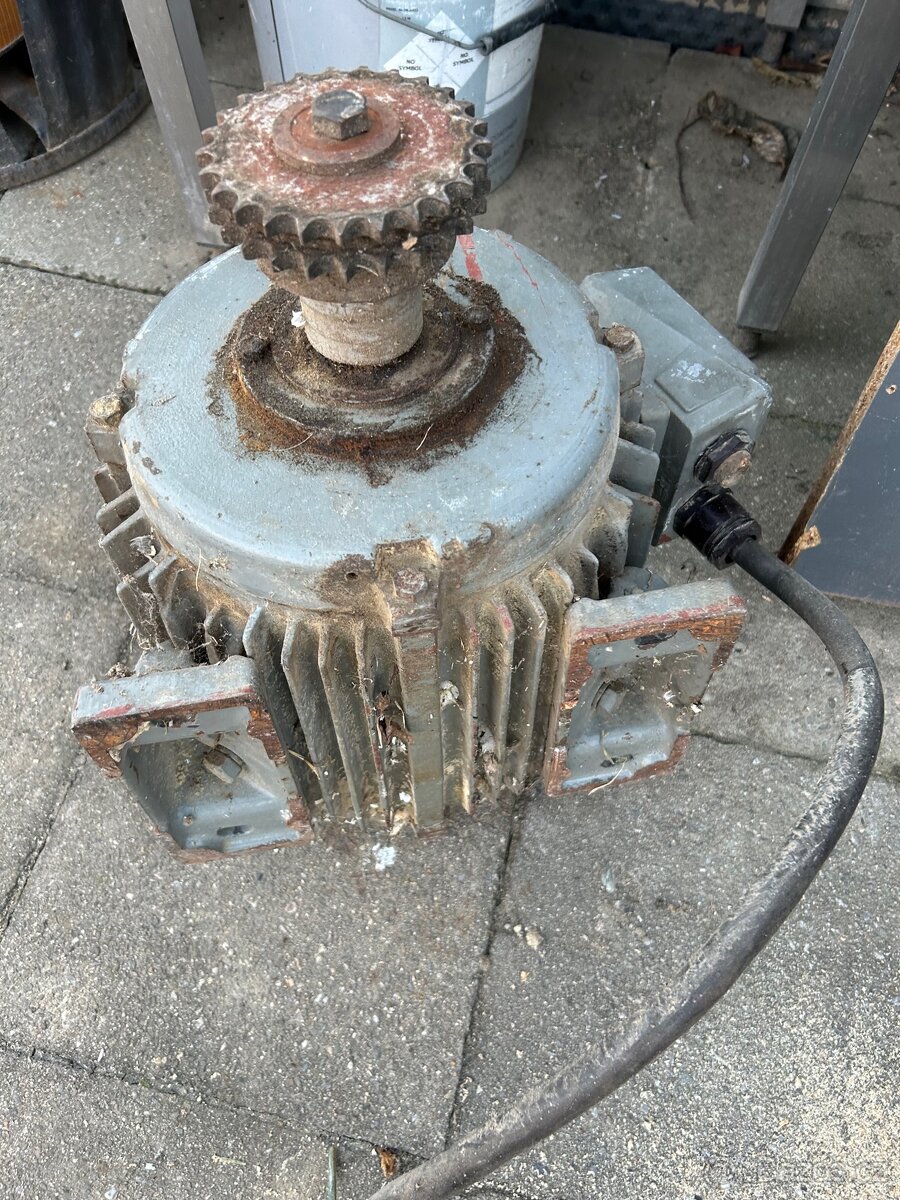 elektromotor 4kw - 2