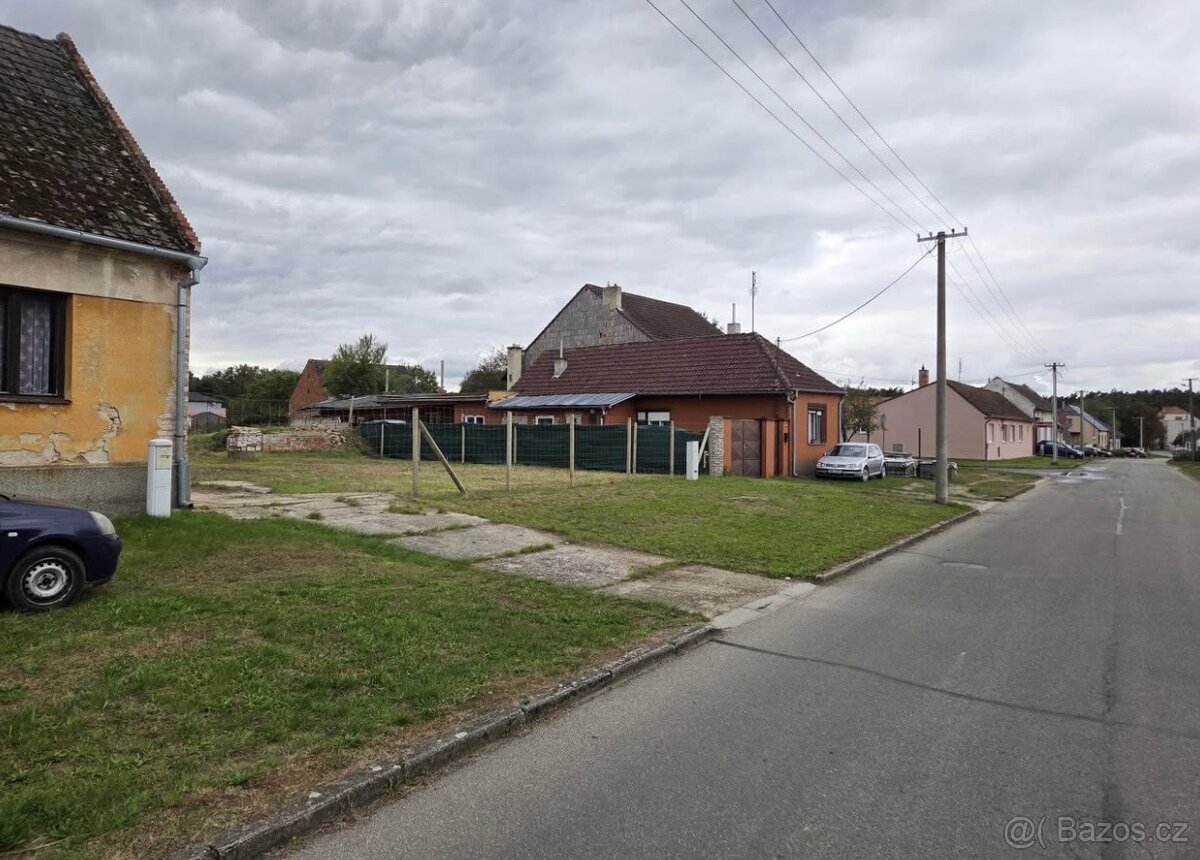 Dobry den prodám pozemek naměřené 1.794m2 - 2