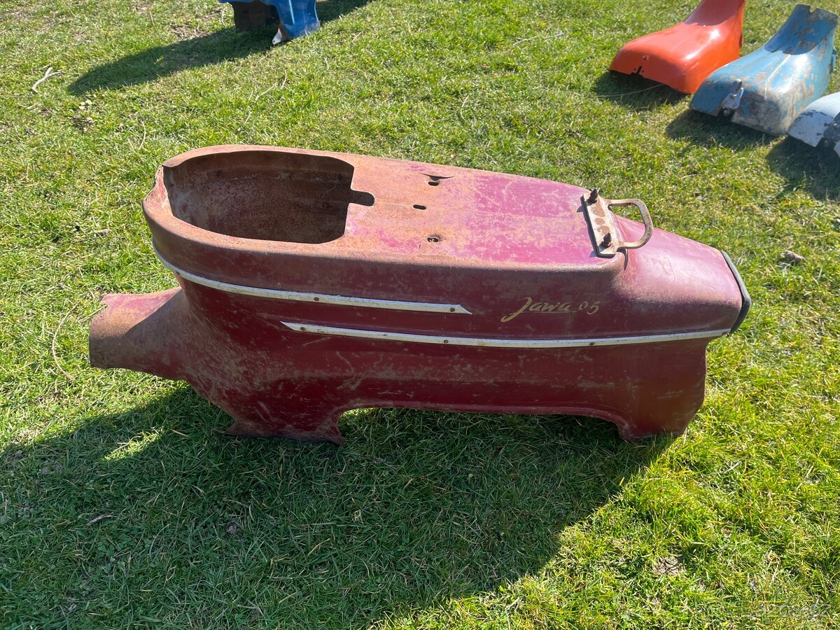 Plechy Jawa pionýr - 2