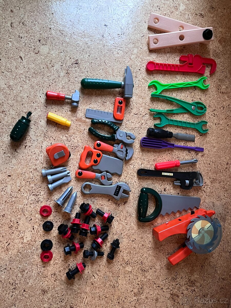 Prodám dětský ponk s nářadím - 2