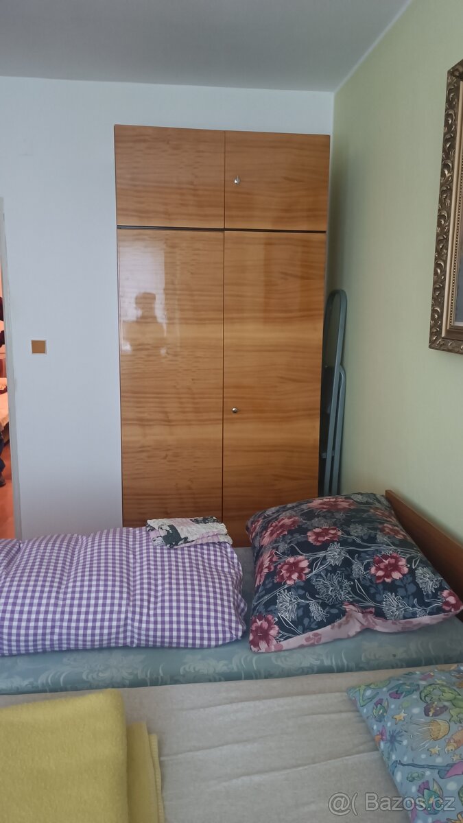 Velké šatní skříně - 2