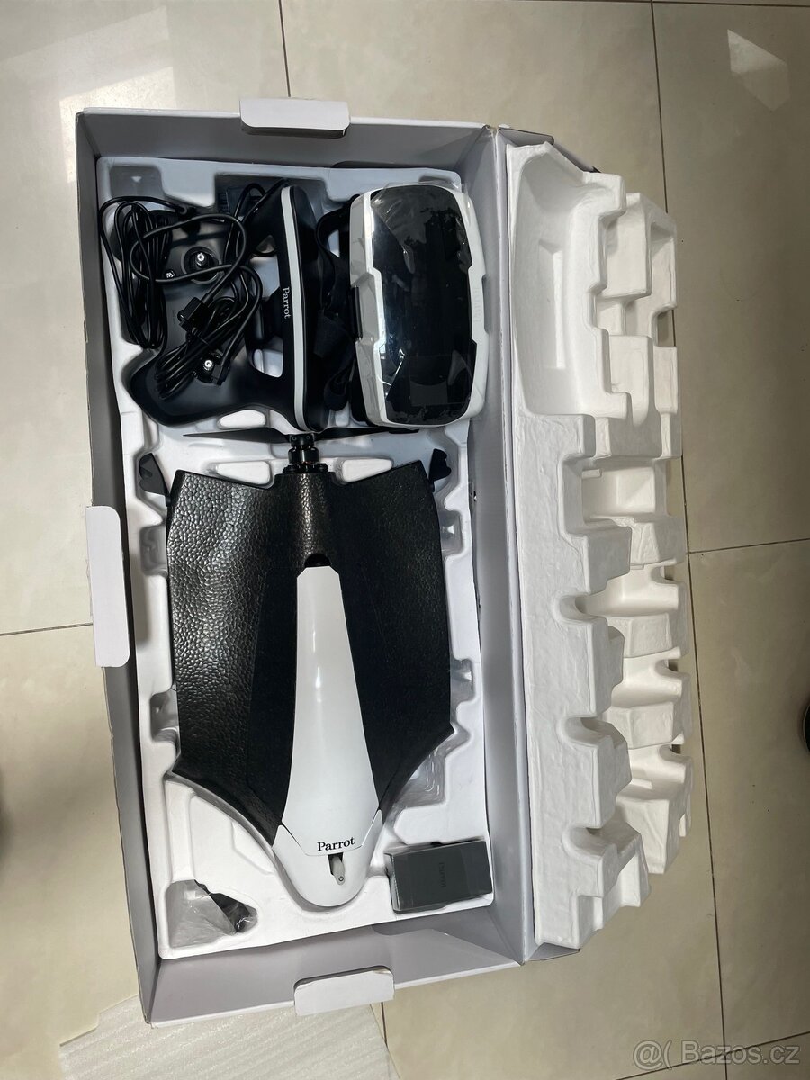 Dron Parrot Disco FPV - 2