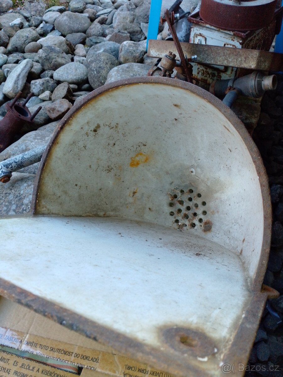 Litinová výlevka - 2