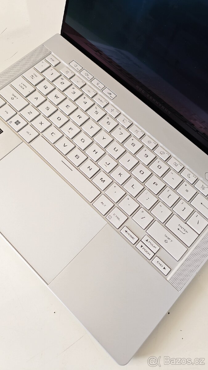 ASUS ROG Zephyrus G14 (2024), model GA403UV - 2
