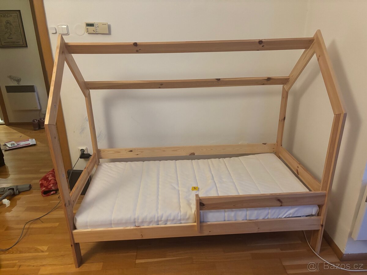 Domečková postel dětská - 2