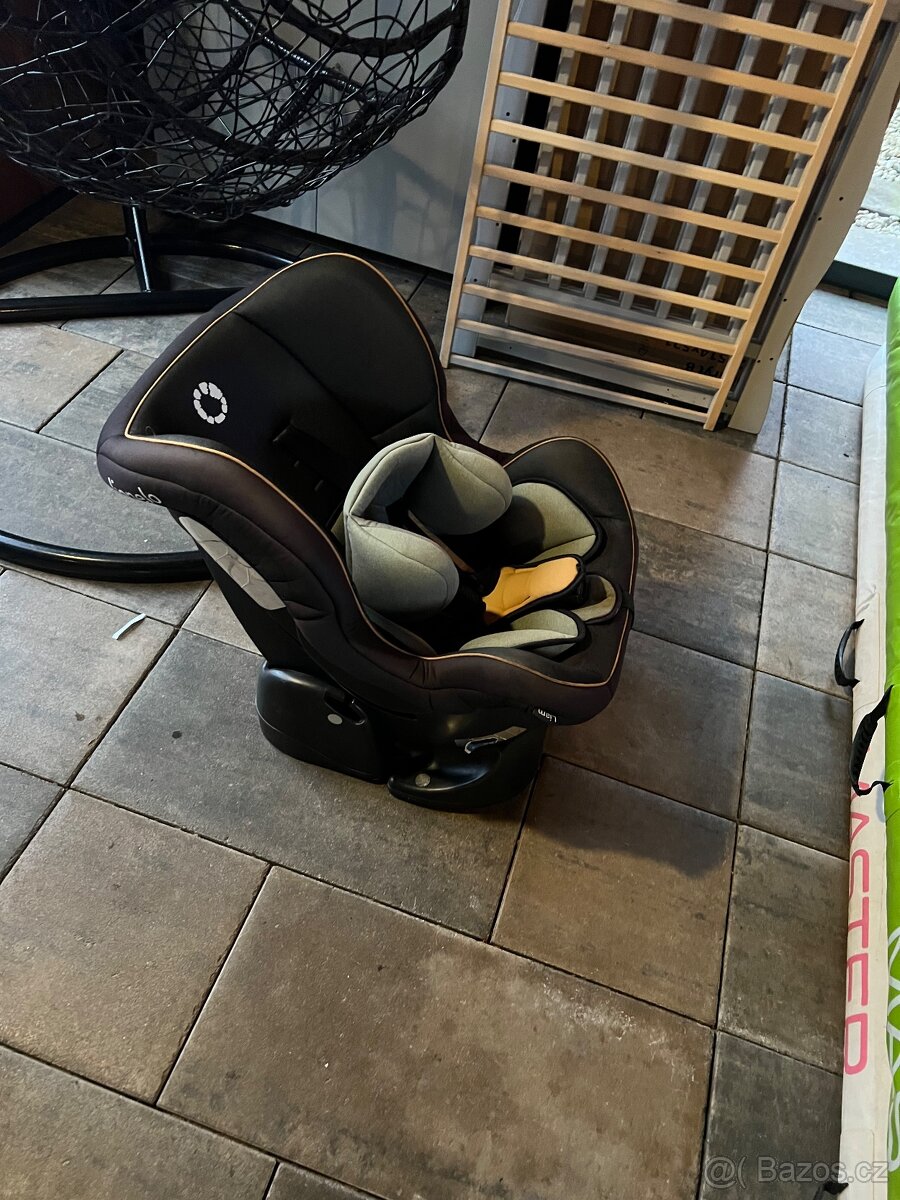 Autosedačka Lionelo - 2