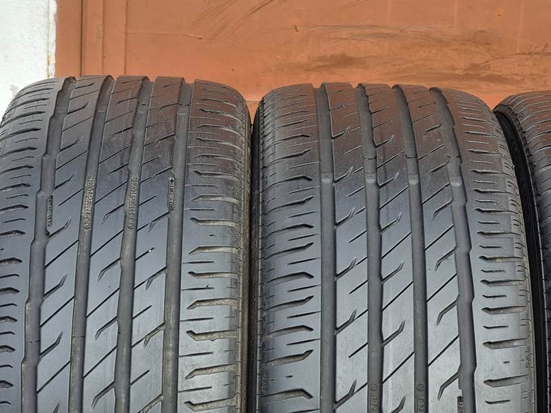 Letní Semperit 205/45/17 - 2