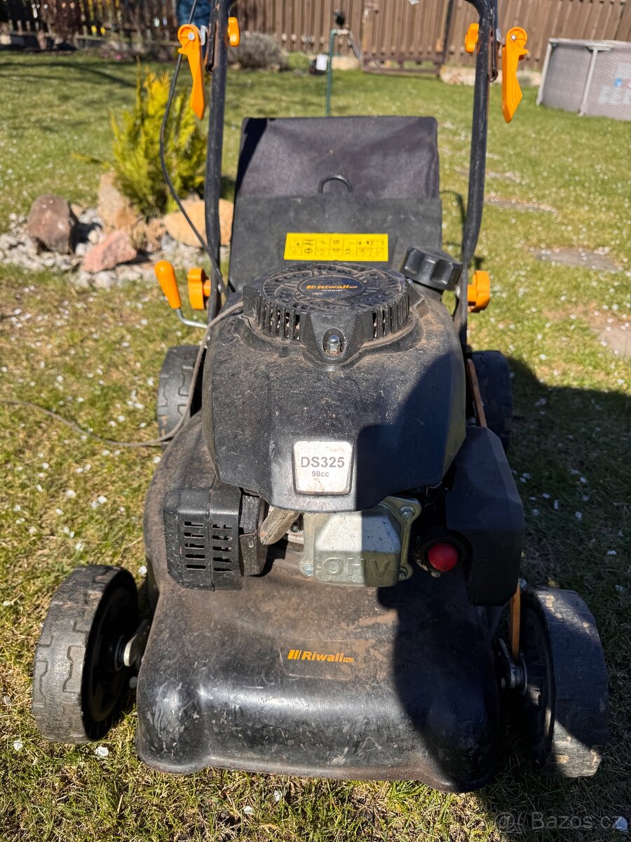 Benz. sekačka RIWALL DS325 - 2