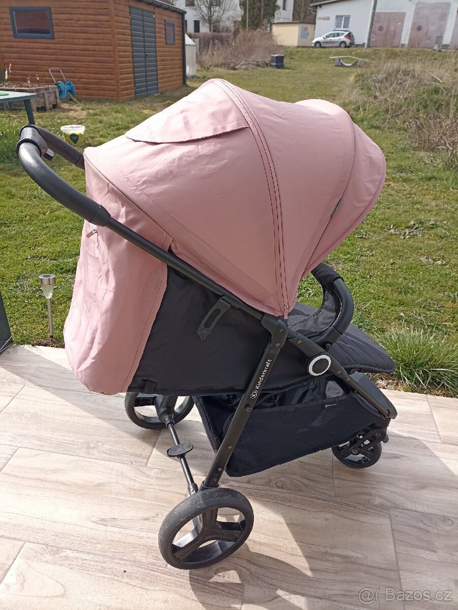Sportovní kočárek - 2
