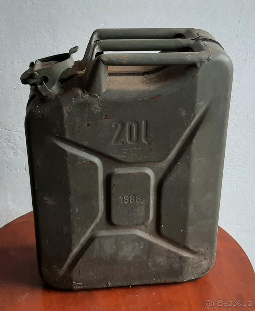 kanystr plechový 20 l - nálezový stav - 2