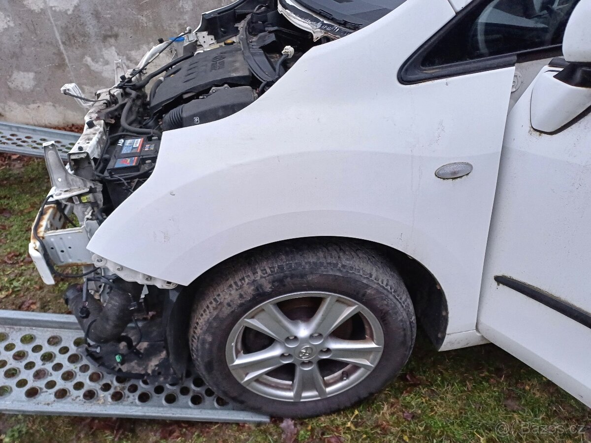 Toyota verso dily - 2