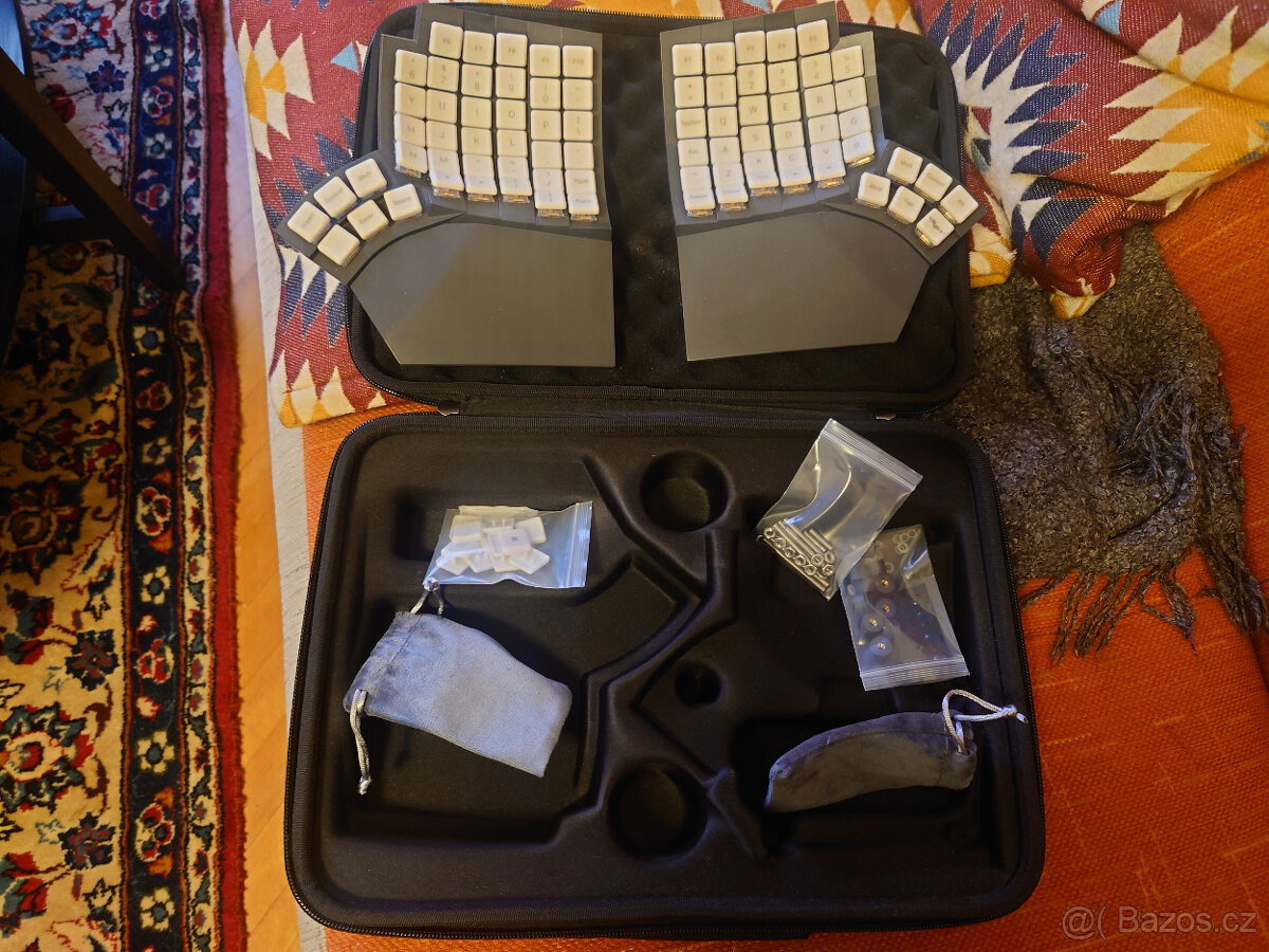 Glove80 Ergonomic Keyboard Revision 2 - 2