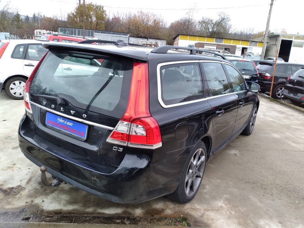 VOLVO V70 2.0 D3 DRIVE-E ECO NAVI,AT,SERVISKA - 2