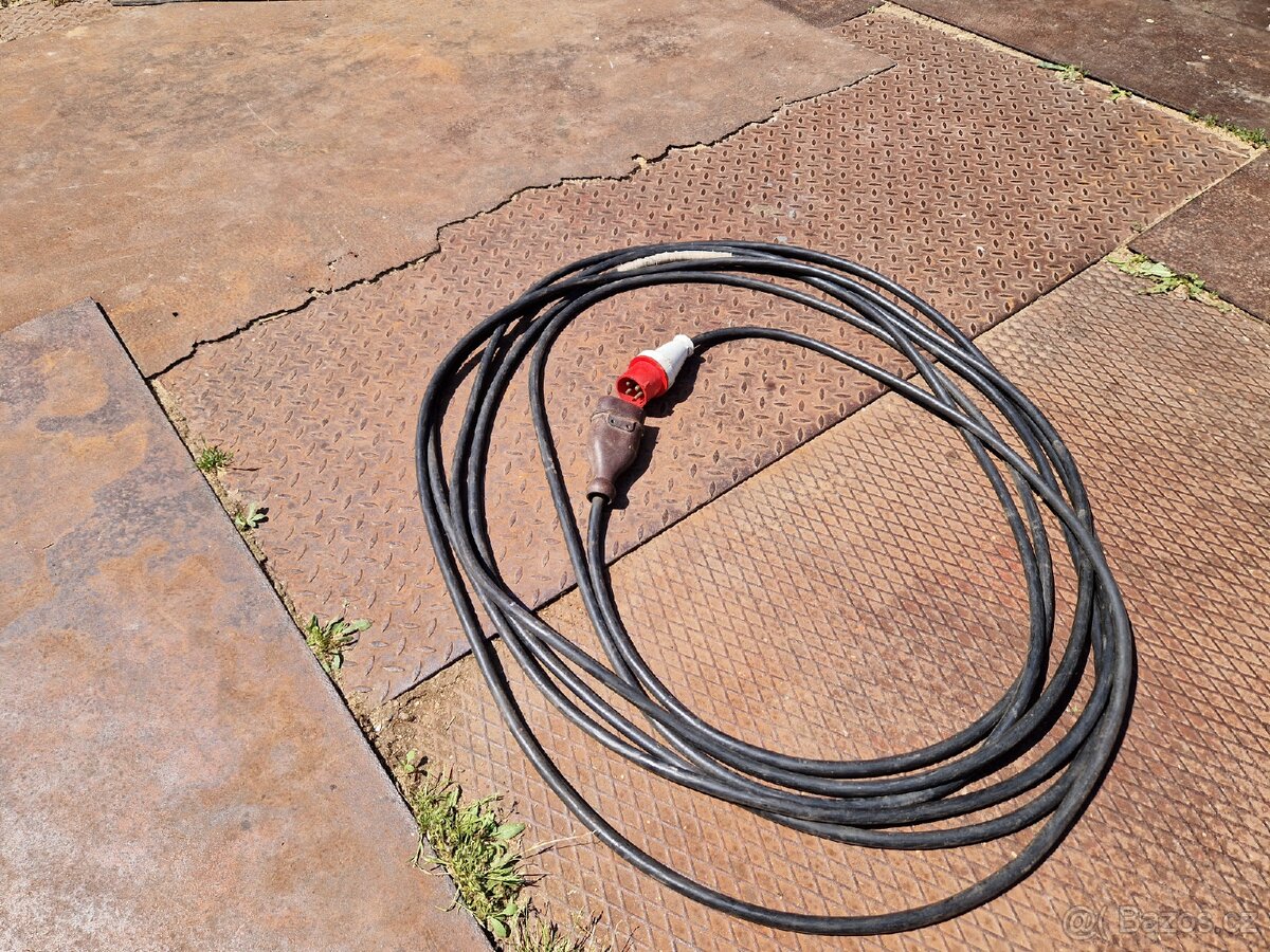 Měděný kabel na 380V cca 20m - 2