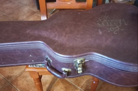 elektroakustická kytara zn.,, EPIPHONE"-nehraná - 2