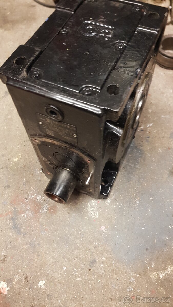 Šneková převodovka poměr 13,1:1 - 2