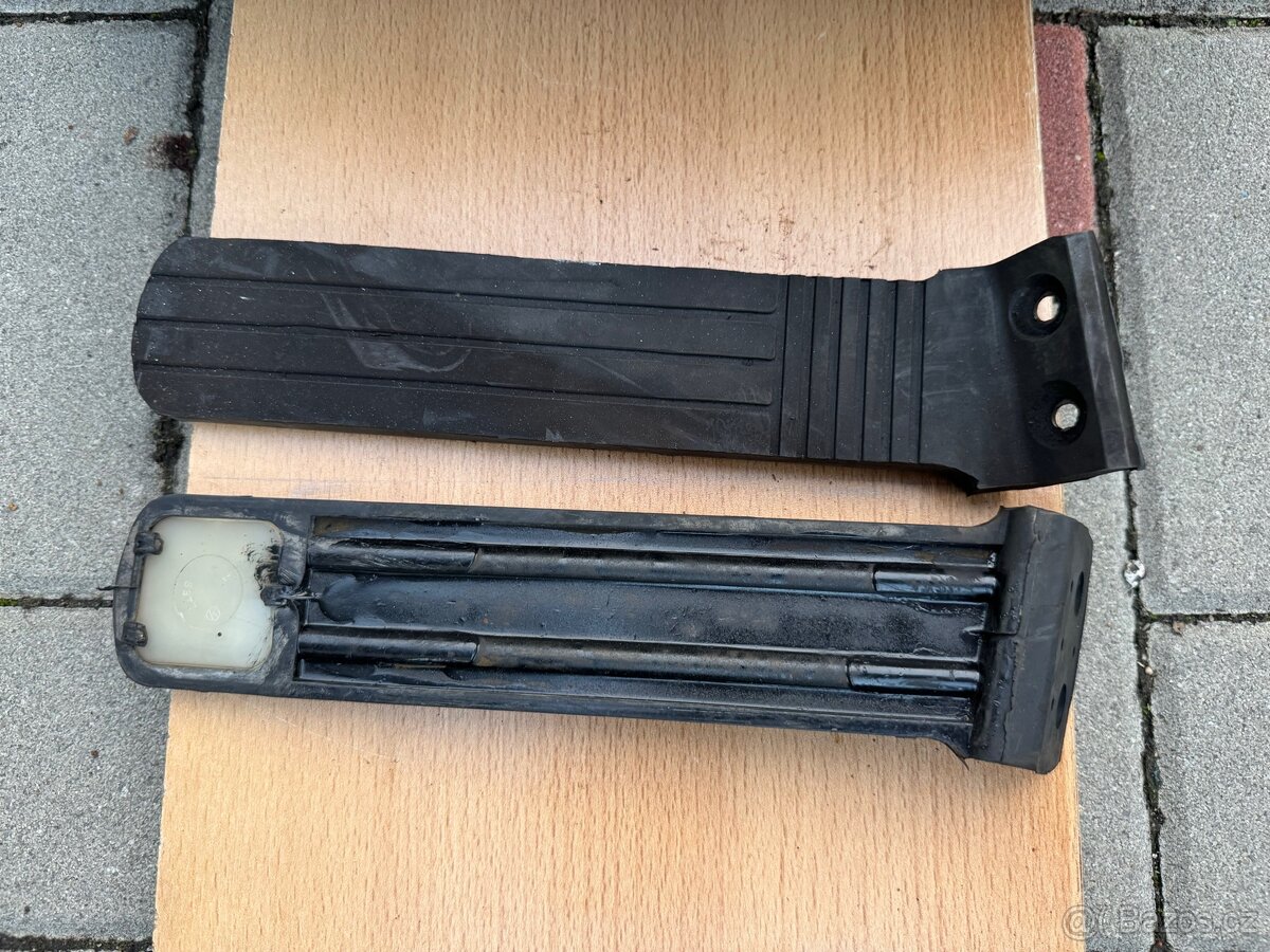 Volha Gaz 24. nové originální plynové pedály - 2