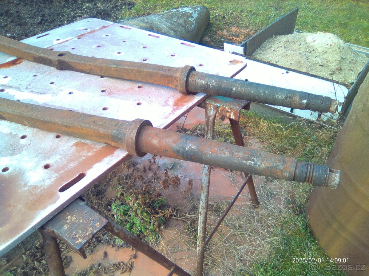 Prodám nápravy od kočáru a závěs k vozu. - 2