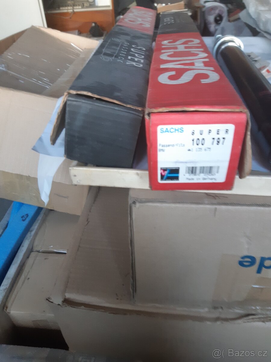 BMW E34 Tlumiče pérování. - 2