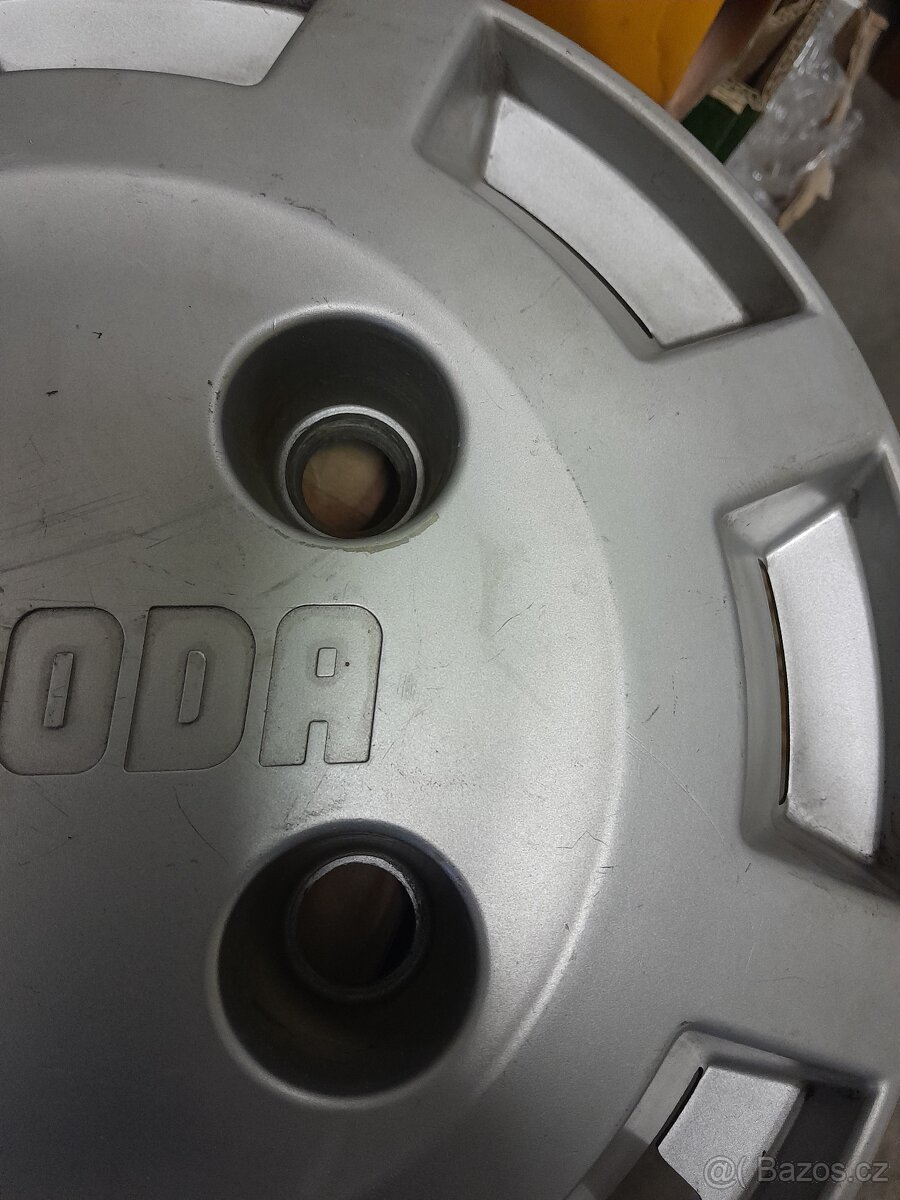 Škoda,nové i zachovalé díly - 2