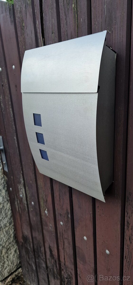 Poštovní schránka - 2