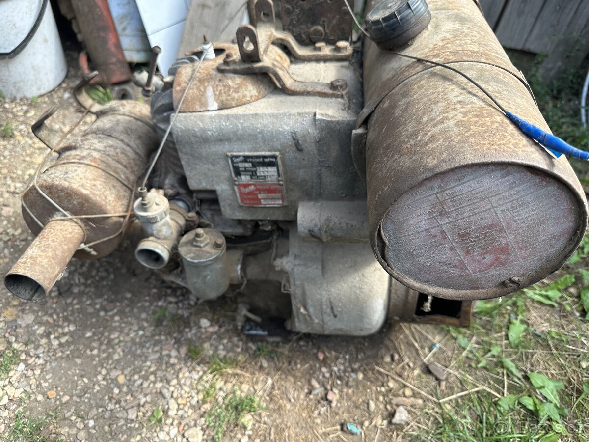 benzinový motor Stratilek - 2