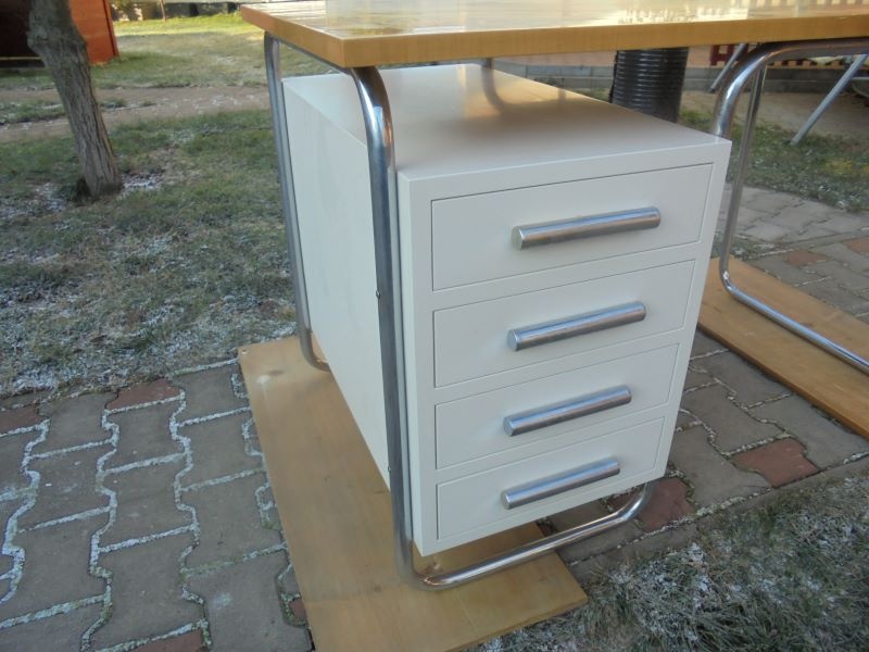 Chromovaný psací stůl - 2