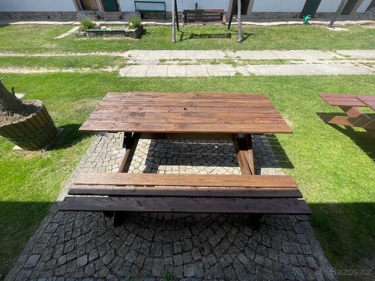 Zahradní lavice - 2