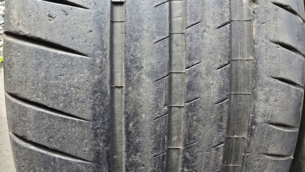 Letní pneu 245/35/19 Michelin - 2