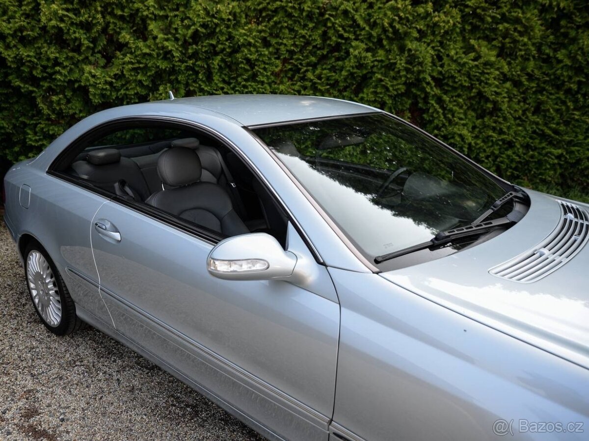 Mercedes-Benz CLK 220 CDI AVANTGARDE - 2