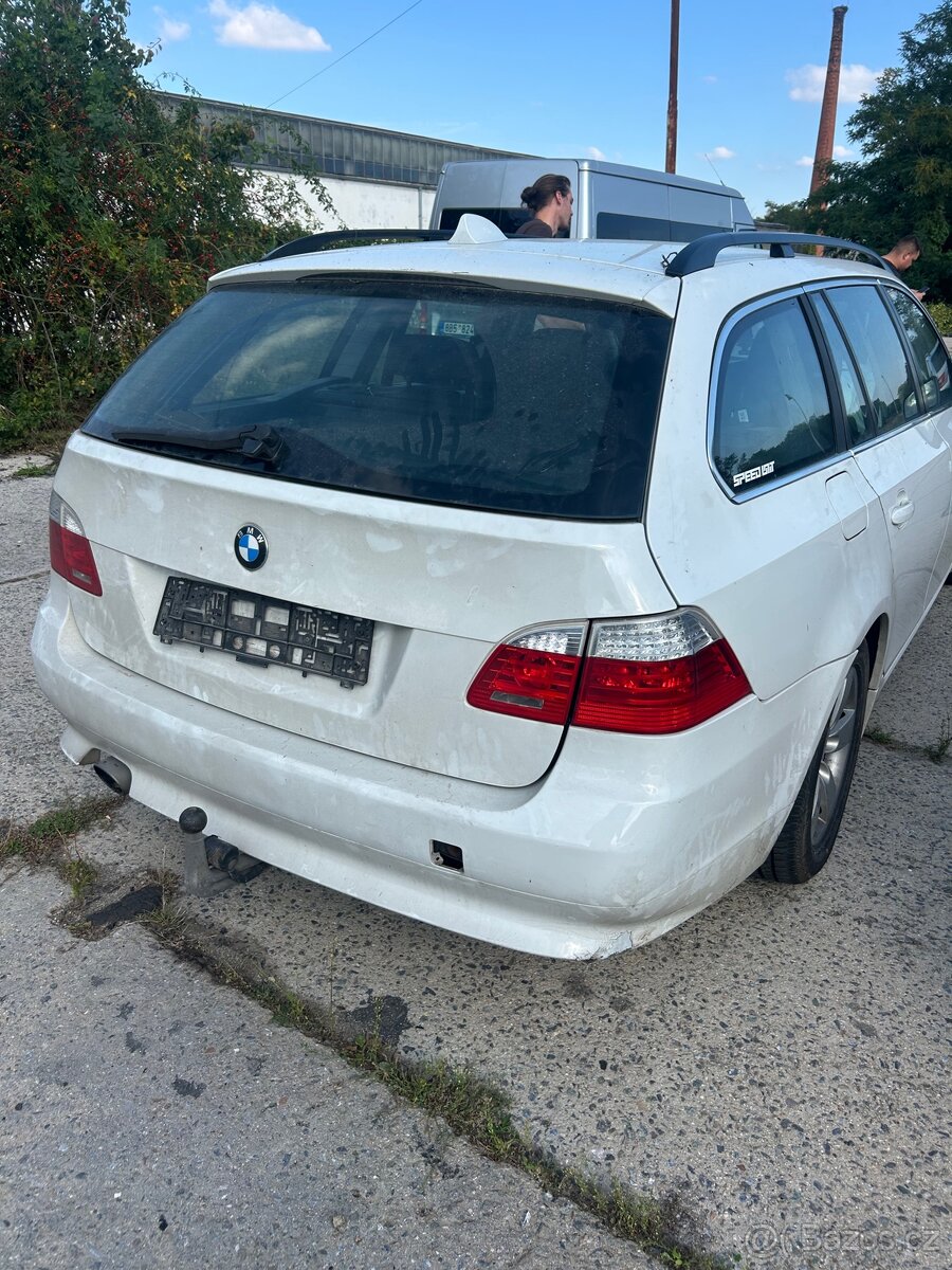 BMW e61 520D Díly - 2