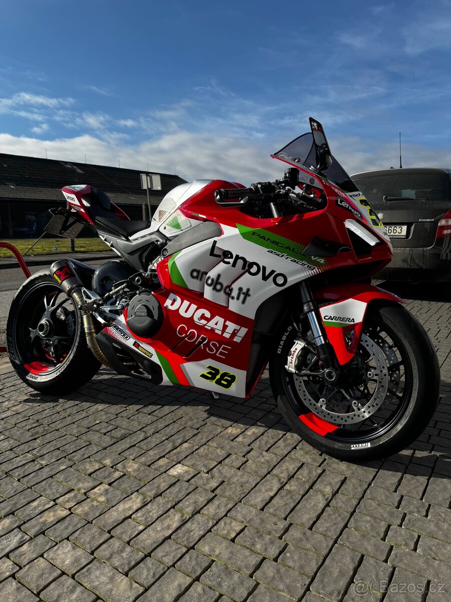 Ducati Panigale V4 - 2