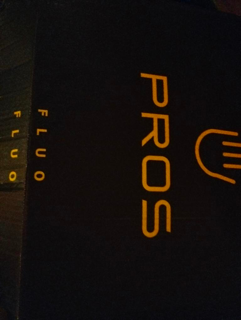 Brodáky / prsačky Pros fluo - 2