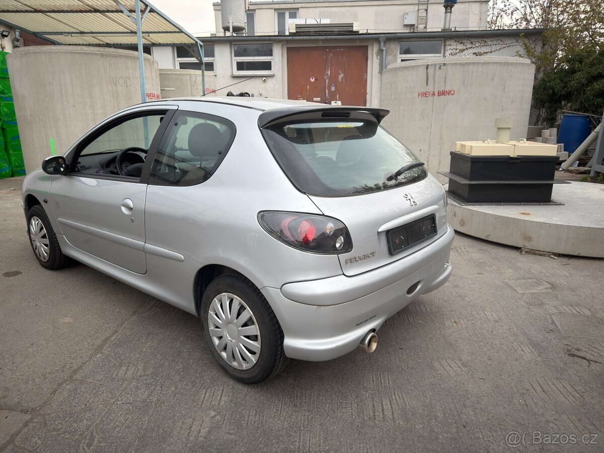 Peugeot 206 1.4i - 2