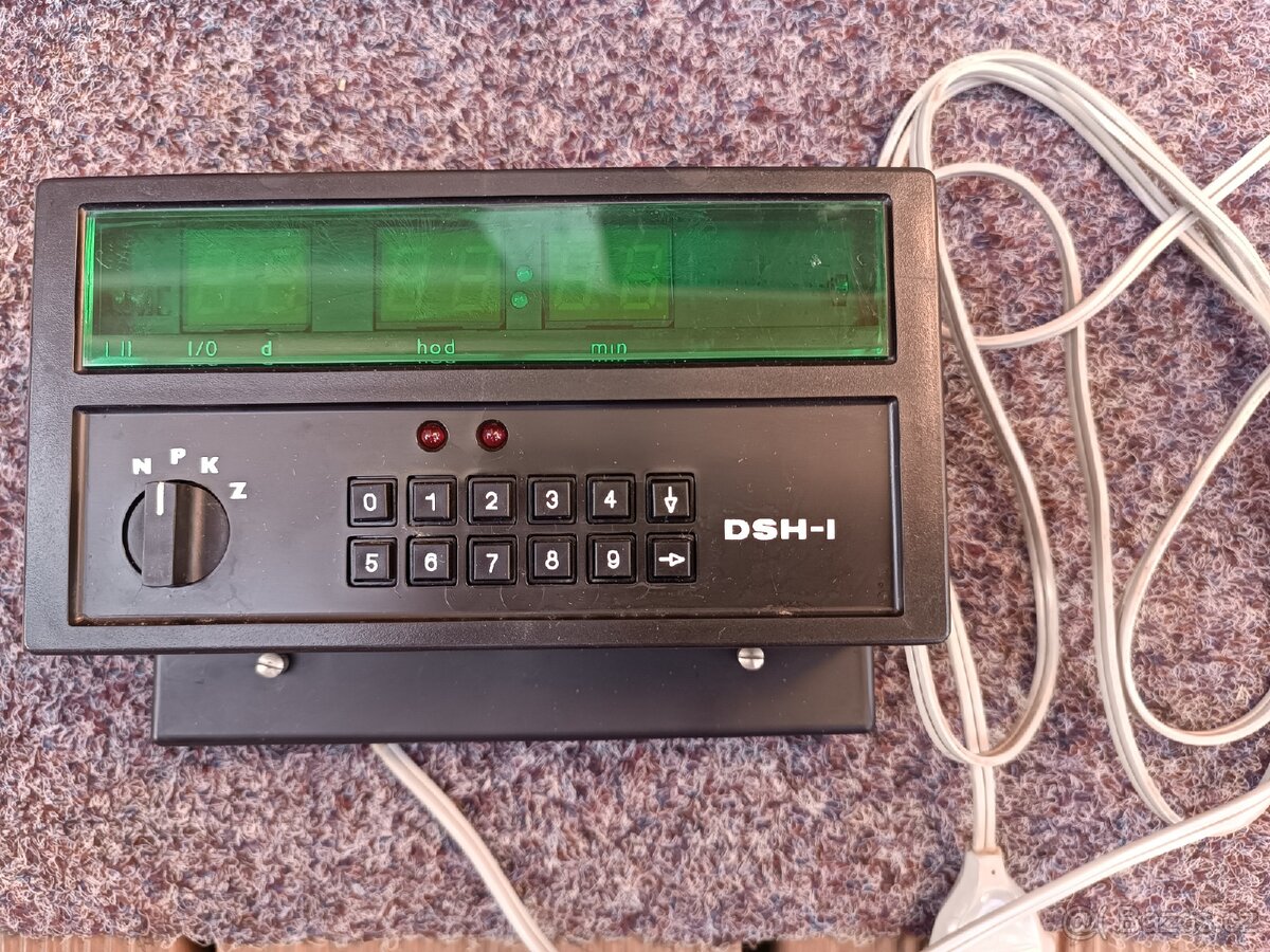 Retro digitální spínací hodiny - 2