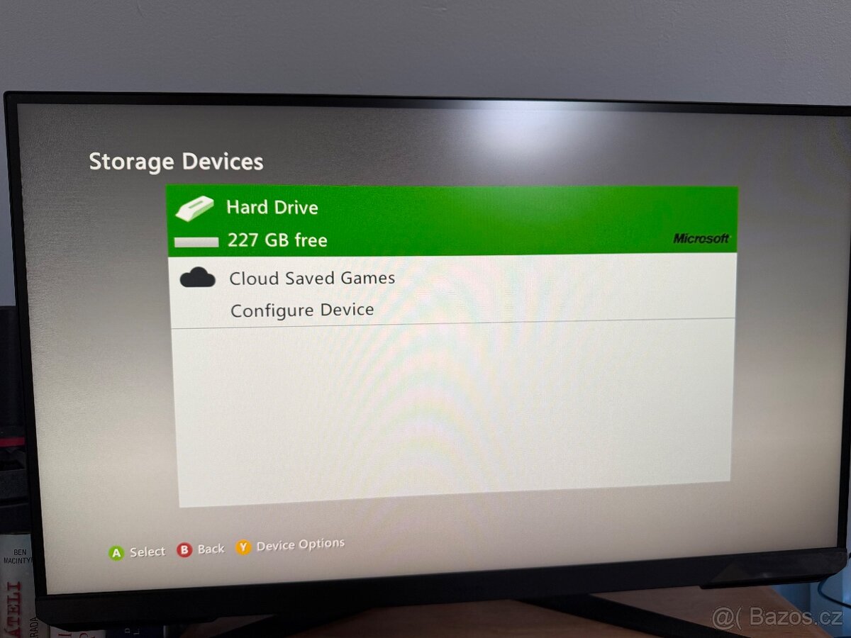 XBOX 360 + PŘÍSLUŠENSTVÍ. - 2