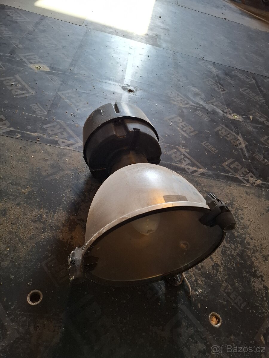 Industrialni svetlo - 2