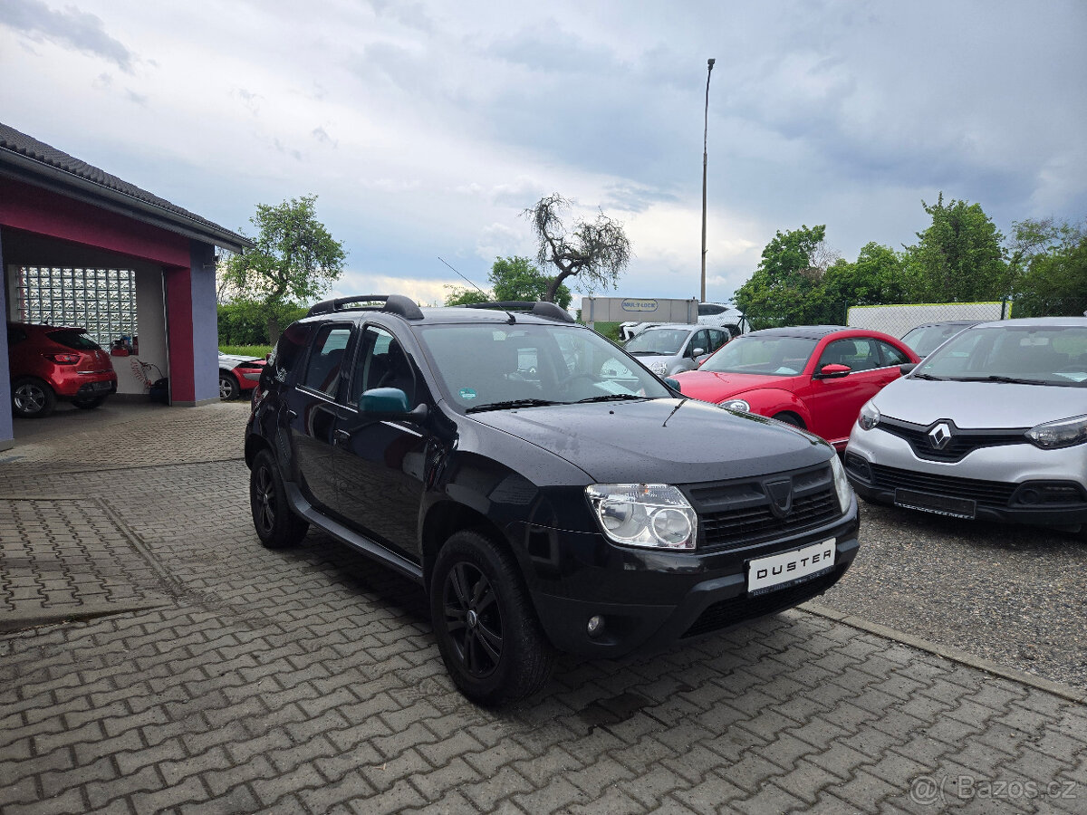 Duster 1,6 16V-77kW LAUREATE+sada zimních kol - 2