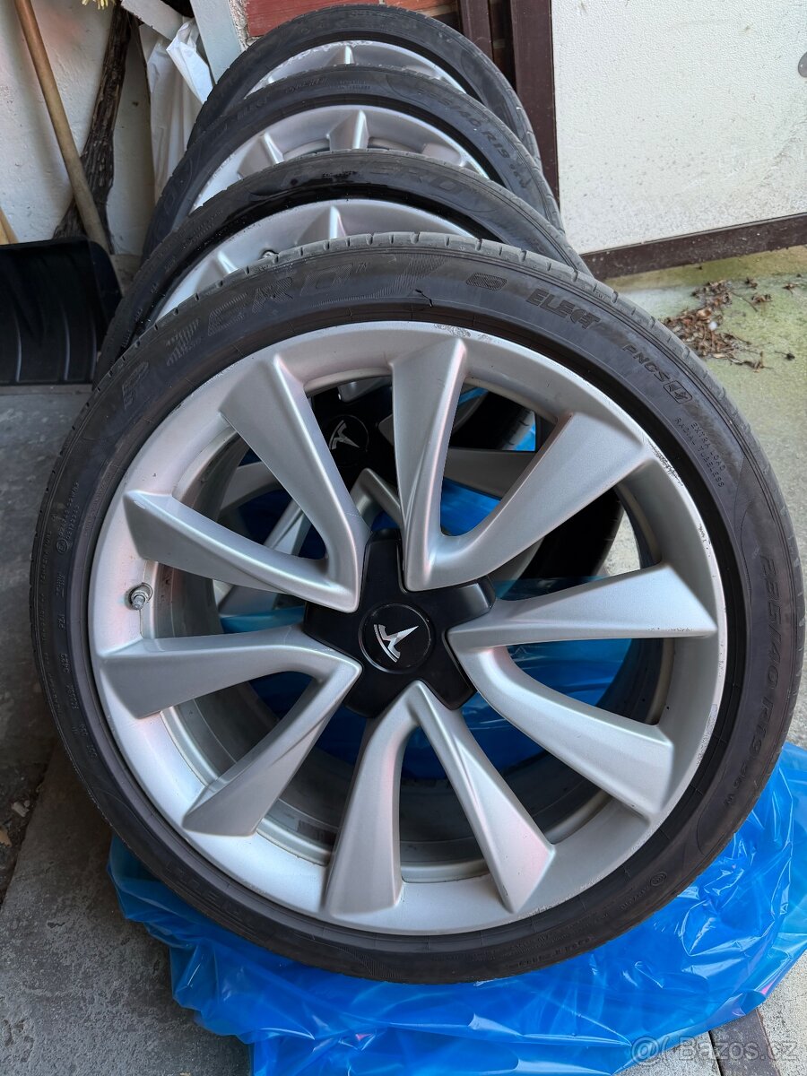 Alu disky tesla model 3 r19 s TPMS - 2