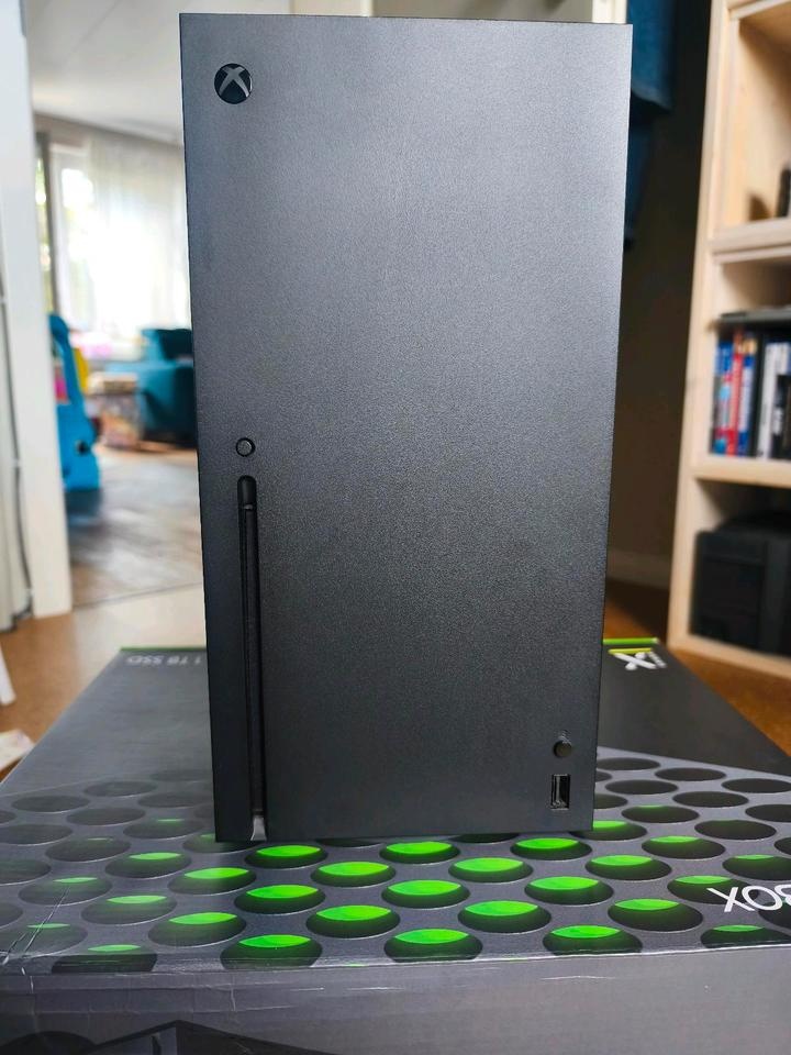 XBOX Series X 1TB černý - 2