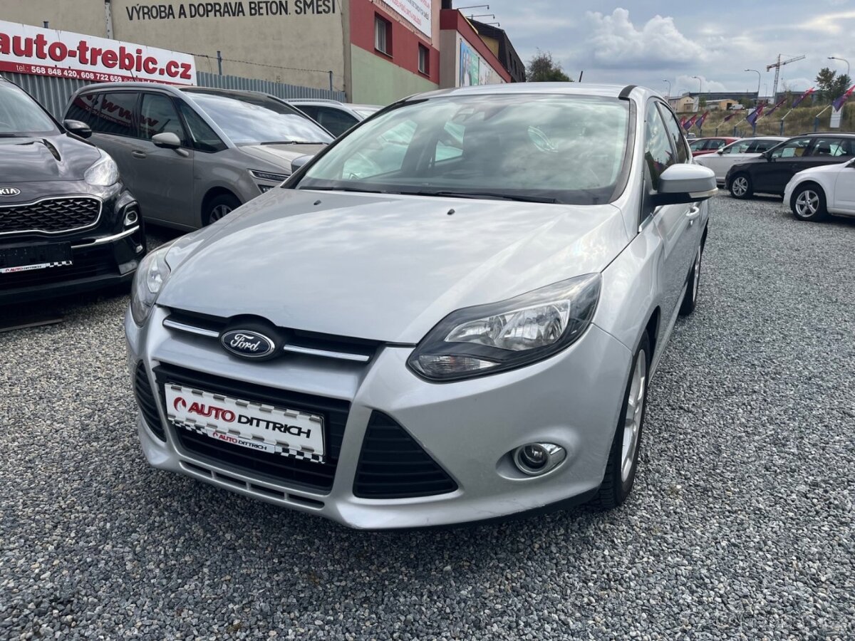 FORD FOCUS 1,6i - 2