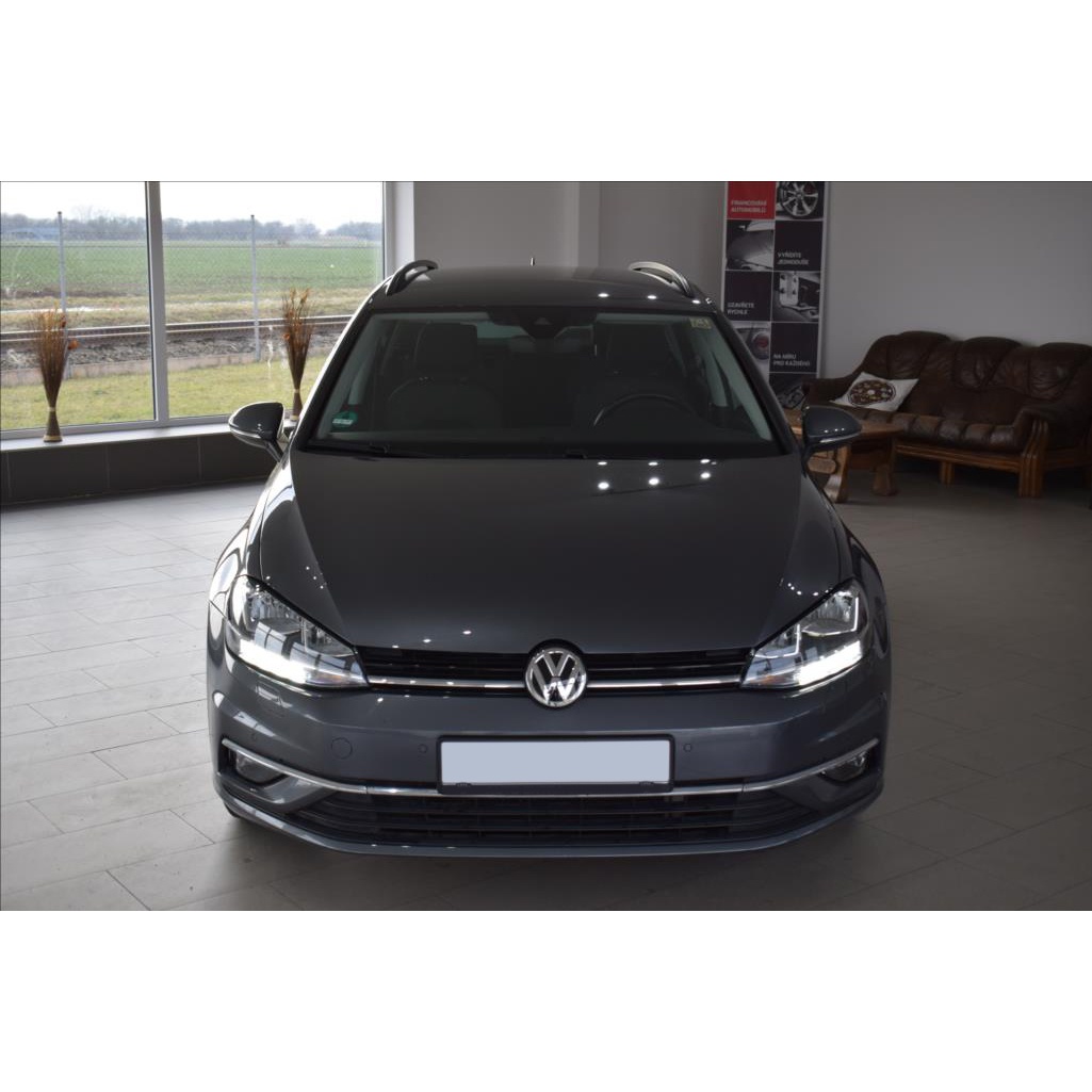 Prodám Volkswagen Golf 2.0 TDI Combi r. 2020. 131080km - 2