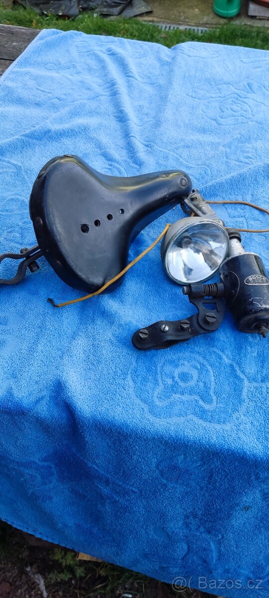 Staré příslušenství ke kolu - 2