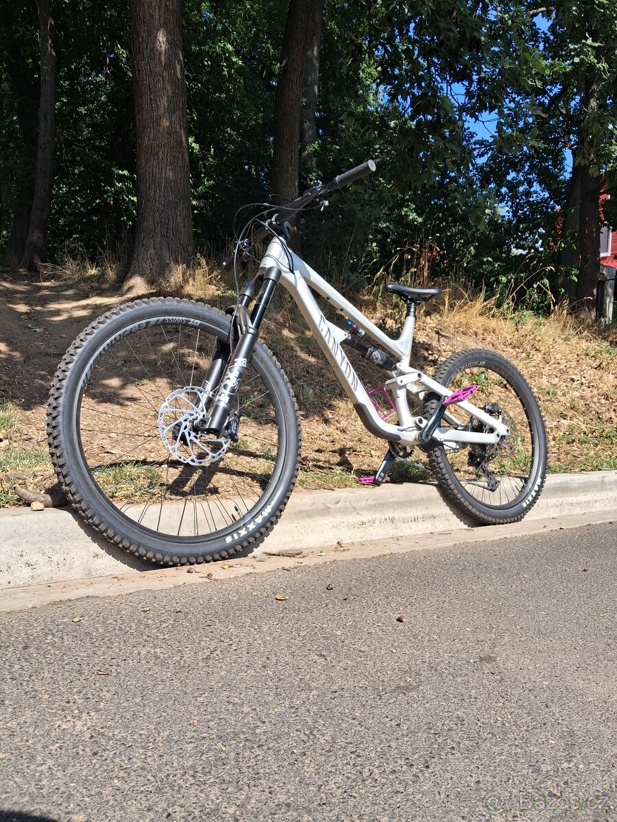 Prodám Canyon Torque Mullet AL 7 (XL) – téměř nové, FOX 38 + - 2