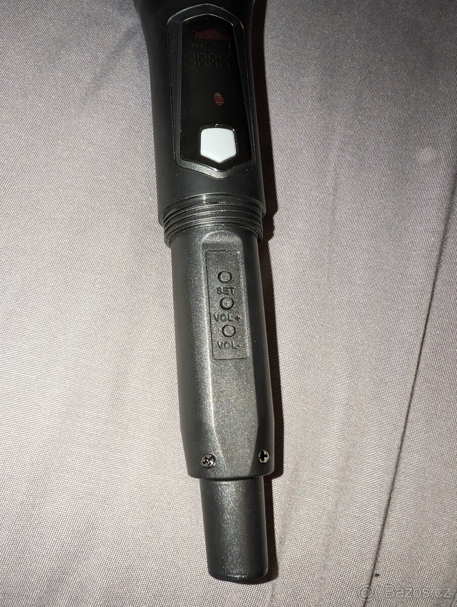bezdratový mikrofony EBXYA a Tonor tw515 oba s ovládáním - 2
