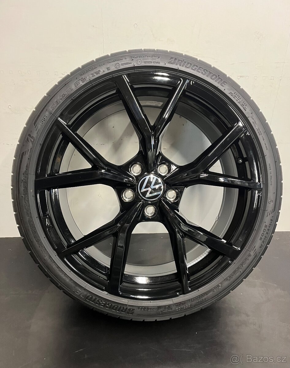 VW Golf 8 R19 GTI Nová letní sada - 2