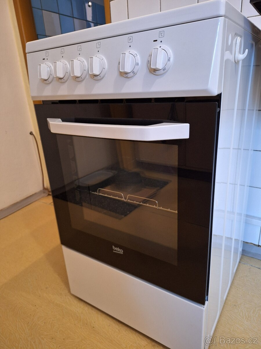 Sporák BEKO CSM 57000 GW - 2